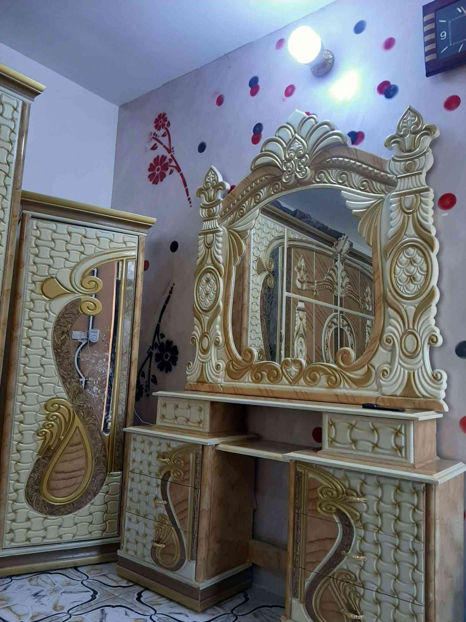 غرفه  كولش ثكيله 400بيها مجال مكان بغداد الاستفسار  *********** يوجد واتساب
