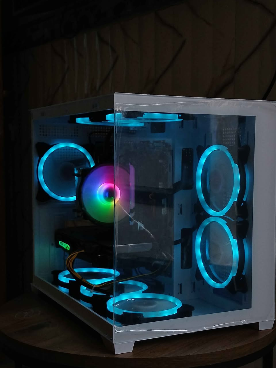 تجميعة للبيع سعر ٥٩٠ ااف
مواصفات 
R5 4500 box
Asus b450 a2 
Gtx 1660s msi gaming x
M.2 128g + hdd 500g
Ram 16g 2x8 rgp
Psu 600w aigo worior 
Case white 8fan argp 
كراتين القطع كلهن موجودات التجميعة كلش نضيفة 
مكاني بغداد 
رقمي *********** بغداد, العراق
