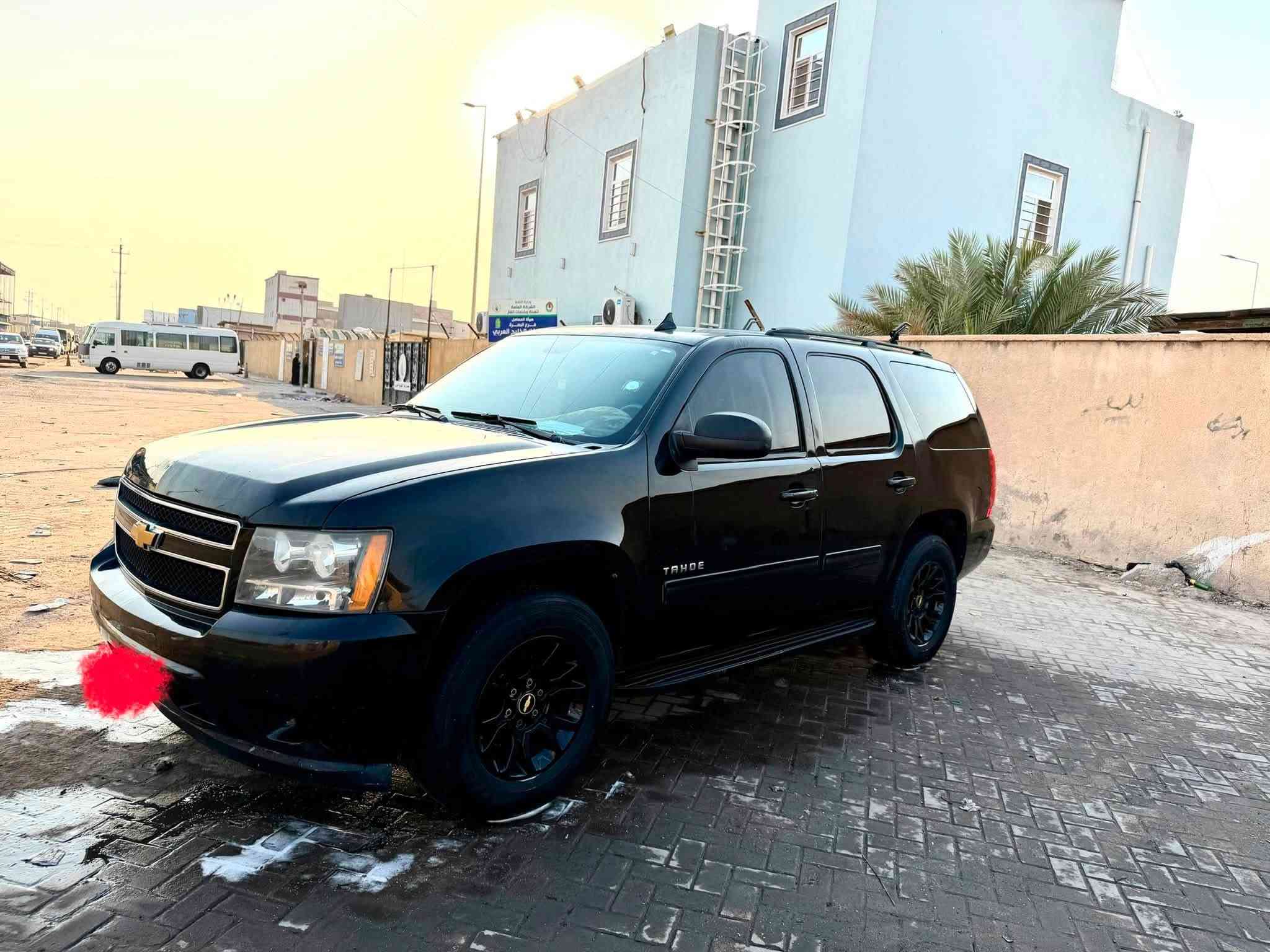 تاهوو  مديل 2012 اصل.
ادوووات ادووات
مكينه 5200
✺بيها شرحة قماره فقط  
✺دخول جديد مشي قليل 
✺متومة رقم اربيل انكليزي شرط الحاسبة 
✺سنوية أصليه
منضومه لايت زنون  
✺كشنات جلد تحكم كهرباء
✺تحكم جهتين 
تبريد ثلج 
✺كيجات ليزري كيلو متر خليجي 
✺مانع انزلاق 
حساسات خلفيه
شاشه تاب مع كامره خلفيه 
✺السيارة جاهزة وبدون اي نقص 
✺كير مكينة حدادية دواخل كهربائيات كلشي جاهز 
✺مكان السيارة البصرة
✺السعر   67. ورقه 
للاستفسار الاتصال على الرقم
‏***********
