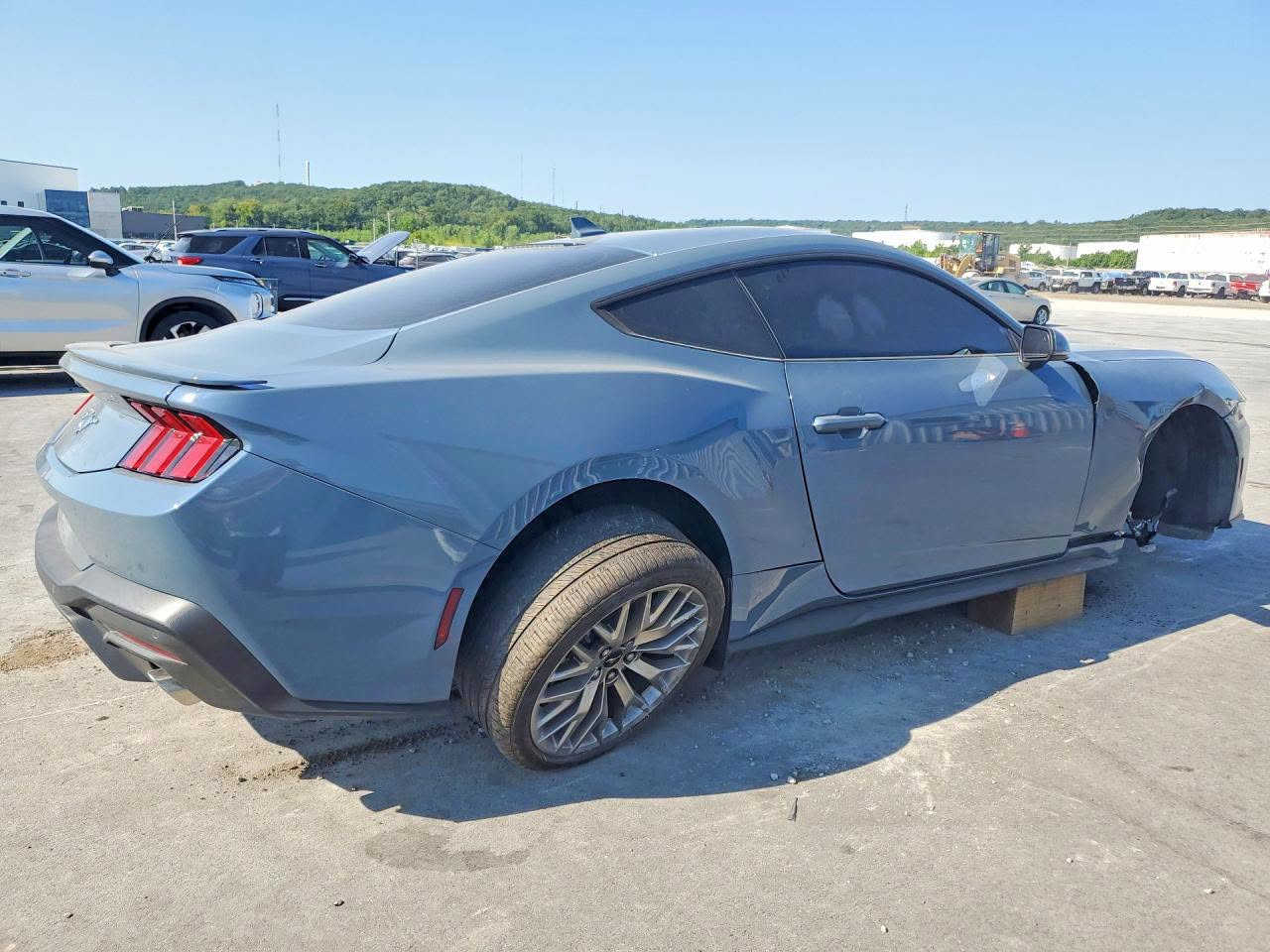 ✨ نشات للمزادات الامريكية ✨
تفاصيل المزاد :
🔹 تاريخ المزاد: 2026/9/30 الاربعاء
🔹 نوع السيارة: 2026 FORD MUSTANG
🔹 السعر : حسب المزاد
🔹 الضرر: مرفق بصور تفصيلية 
🔹 المسافة:  6,147 mi
🔹حجم المحرك : 2.3L 4
6-4-5-9-2-3-1-6
🔹 خدماتنا:
◀ استيراد السيارات من كافة الولايات الأمريكية.
🚢 شحن سريع إلى الوجهات التالية:
ميناء أم قصر ⚓
ميناء جبل علي 🚚
ميناء مرسين 
إقليم كردستان (من الإمارات) 📦
🤝 توفير وكيل خاص لتعقيب معاملات السيارات الحرة والمعوقين.
◀شراء قطع غيار من دبي 
🚘تصليح سيارات في دبي 
🚘عرض سيارات الزبائن 
📊 أسعار تنافسية تشمل النقل الداخلي والبحري.
📍 الموقع:
كركوك- شارع قدس فرع ماركت روما 🏢
🔹 للمزايدة على السيارات:
👀 يمكنكم زيارة المكتب للاطلاع على السيارات المتوفرة.
📝 نوفر كشفًا تفصيليًا للسيارات المتضررة يشمل تقريرًا كاملًا وصورًا، متاح للاطلاع في مقر الشركة.
⏰ أوقات العمل:
يوميًا من 4 عصرًا إلى 12 منتصف الليل.
❌ عطلة المزاد: يومي السبت والأحد.
📞 للتواصل:
📱كركوك  : *********** 
📱كركوك  : ***********
TikTok: https://www.tiktok.com/@nashat_cars?_t=ZS-8t0UWWlL5JS&_r=1
🌟 نتشرف بخدمتكم وزيارتكم

نص مكتوب في الصور:
- 764592316E
- 54592316