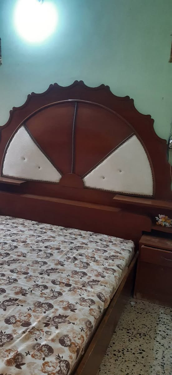 للبيع الاتصال على***********
