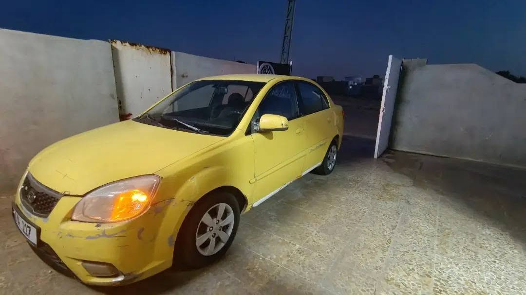 سلام عليكم
كيا ريو 2010لل بيع امريكي
ضررها بوند وتكه شاصي
سعر 73وبيها مجال بصيط
رقم الهاتف ***********

