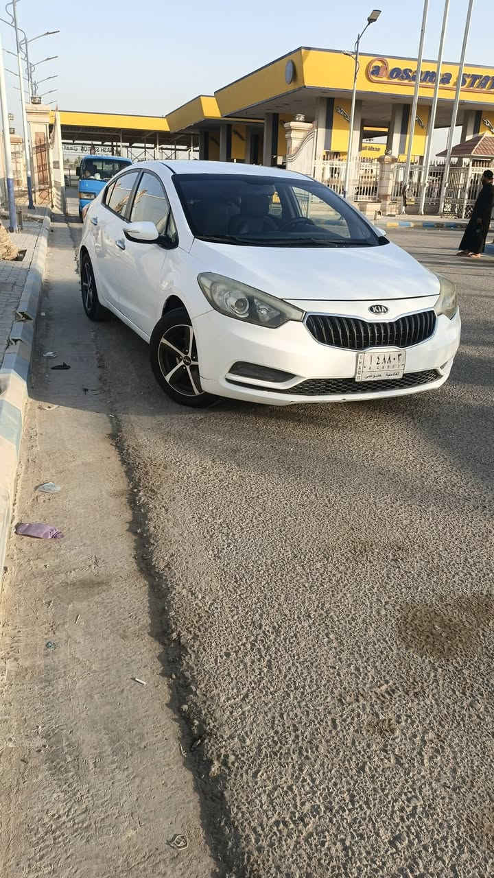 سيراتو موديل 16 خليجي سياره جاهزه مجهزه .. ابيعك صبغ احزام بدون ضربه كير محرك مكفول تخم تاير تبريد كله جديد حداديه خير من الله السياره ب105 وبيها مجال ***********
