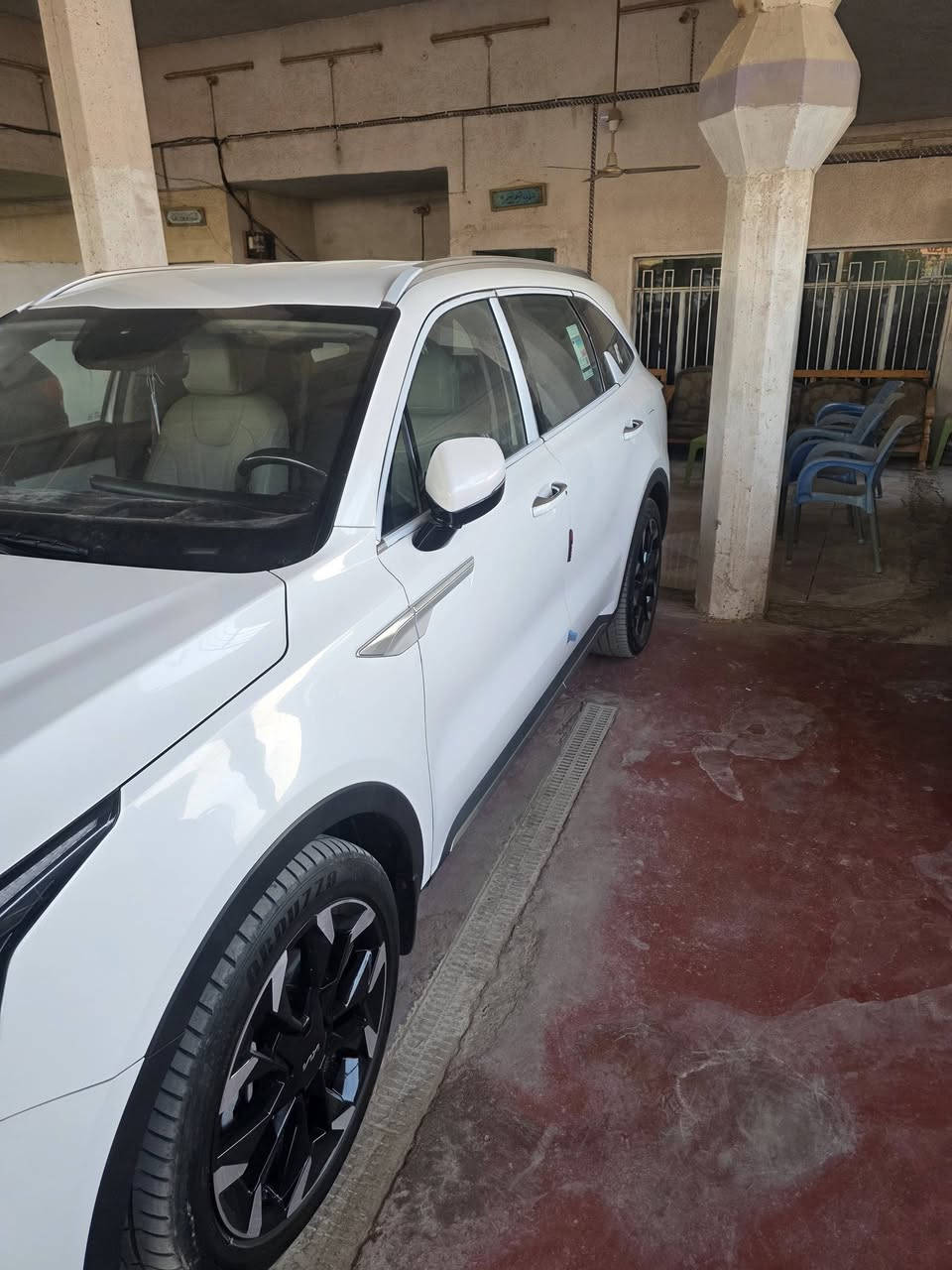 السلام عليكم 
سورنتو خليجي موديل ٢٥
ماشيه ٥٢ الف 
مواصفات السياره 
داتي شو
ويل ٢٠
بصمه ابواب 
رقم بغداد تحويل مباشر 
السياره بيها فقط طخه بالجاملغ ومبدل اصلي والقديم موجود 
السونار مرفق بالمنشور 
العنوان بابل جبله 
السعر ٢٨٥$ بي مجال بسيط 
للأستفسار ***********

