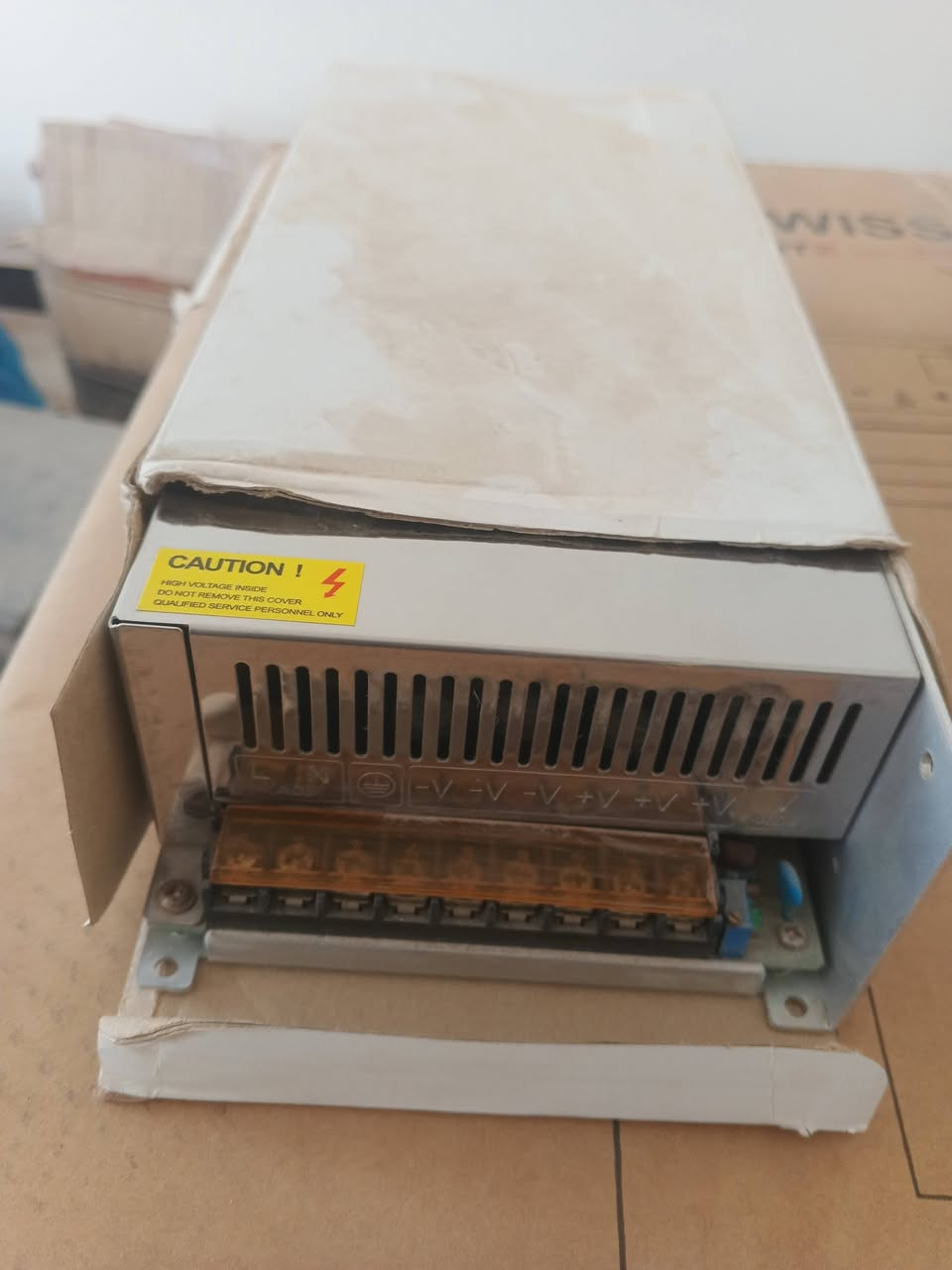 مايكروتك 1100x2
مايكروتك 2011
سسكو عدد2.. 2960..4.sfp كل بورتاته كيكا
بور سبلاي جديد مامستخدم
30 امبير الأجهزة نظيفه ...
الناصرية مركز ... السعر كلهن 350
التواصل واتساب ***********
