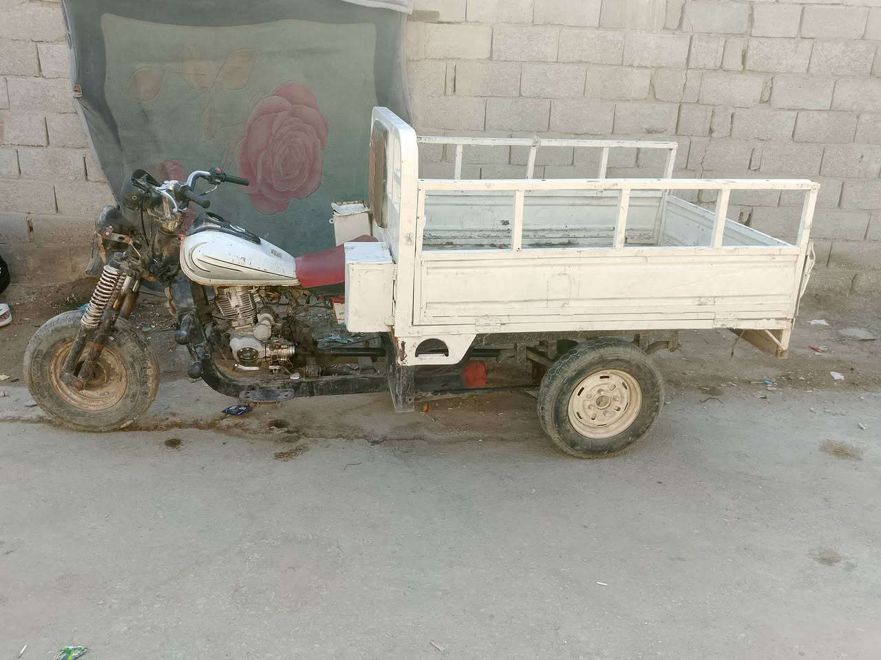 للبيع كلها جاهزه اكسن لطش كهربائيات شقاله من طول الطول مكينه مفتوحه مره وحده بصره كرمت علي ***********. ستوته رقم وسنويه
