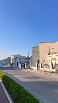 تتوفر فلل للبيع في مجمع الود السكني 🏡✨ 📐 المساحات المتوفرة: ▪️ 300 متر...