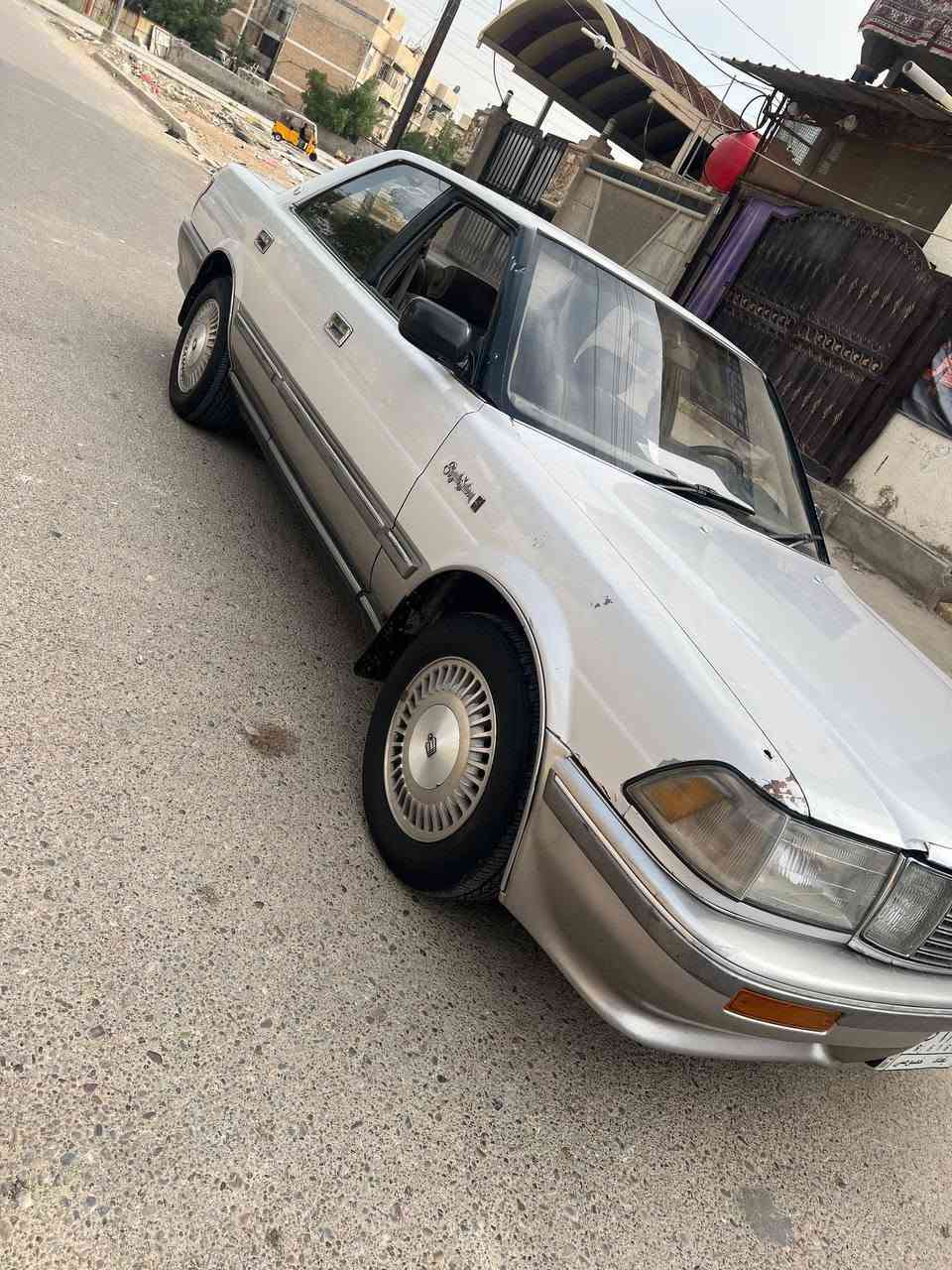 هارتوب موديل 1991
كفالة عامة من ضربة وصبغ وكص ونقل جثة عده بارد بالجاملغ

رقم بغداد انكليزي باسمي هزة جديده 

مكينة 2500 كير ومكينة مكفولات وجاهزات

ادامه كامله للسياره بلكات وايرات ونوزلات كله جديد  

تبريد شغال ثلج حدادية جاهزة بور خفيف حلو 

غرفه  بطاين ودشبول نضيفات

سنتر لوك كامل قفل وفتح والجنطه قفل وفتح

مسجل شغال واربع سماعات شغالات صوتهن كلش حلو
سكنات لايت عالي ناصي 
سيارة حلوة  بالعافيه عل الياخذها 
مكاني بغداد المحموديه ***********
السعر 55 وبيهه مجال
