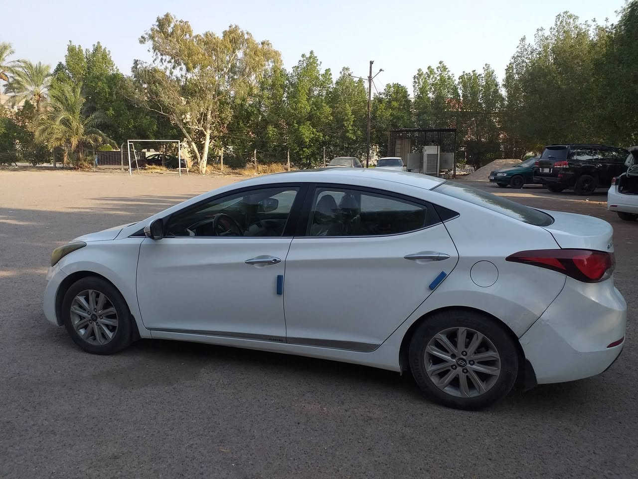 السلام عليكم
النترا للبيع خليجي موديل ١٥ محرك ١٨٠٠ دوش مري شفط +فتحه تايرات خمسمه ويل كب اربعه دسك تبريد قطعتين دوسه اليمنه مكشطه ومكحله والجنطه بيه صبغ قليل جوه الرقم الجاملق الخلفي ضرر على كد شبر  السعر ١٢٤ وبيهه مجال  مكاني بغداد
رقم ***********
