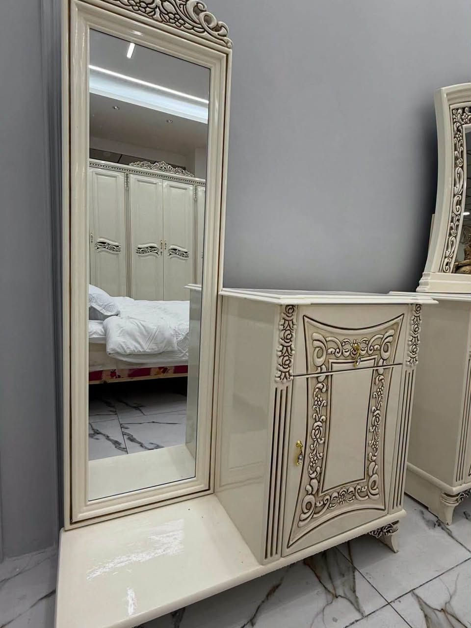 تم فتتاح  معرض الساهر  للاجهزه الكهربائيه  وغرف نوم ( واسط نعمانية شارع 13 مقابل اسواق الحاج خيون  - ***********(
