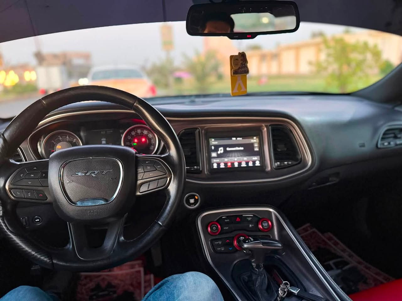 السلام عليكم
DODGE CHALLENGER SXT 2020 🇺🇸
ارخص جالنجر بالسوك بهيج موديل 
129$
 دوج تشالنجر  2020 لون اسود 🖤🔥
 محرك 6 سلندر 3600
 كير أوتوماتيك 8 سرعات 
تو ويل المرغوب 
مواصفات السيارة
•  شاشة كار بلي واندرويد اوتو
•  كاميرا خلفية
•  مثبت سرعة ذكي
•  سستم صوت  
•  ويل 20 نجمة تو سايز 🔥
•  إضاءة LED 
•  السياره ماشيه  93 الف
•حدادية كاملة جديدة تايرات تخم جدد وادامة مكينة السيارة.
•كير محرك كهربائيات صدر تبريد كفالة
 سونار السيارة مرفق مع الصور
السياره بيها ٤ ق صبغ وشاصي معدل مسحوب فقط  
•  السياره رقم شمالي سليمانية باسمي تحويل مباشر 
السعر 129$ وبيهة مجال تجي تشوف السيارة تعجبك تشلع عيوني
مكان السيارة بغداد الزعفرانية 

 ***********
