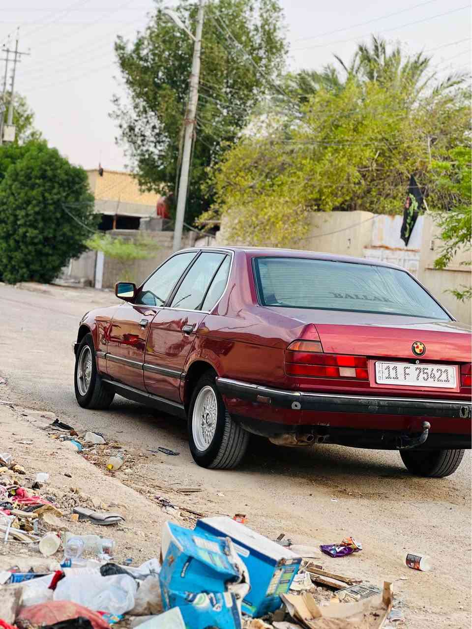 سلام عليكم لبيع بيم حجم 735  لبيع أو مراوس السياره جديده بمعنه الكلمه مكفوله كفاله من ضربه محرك جديد ولاكن كير بي ضعف  السعر 55 بي مجال سنويه 2029سياره مال بيت ماناقصهه شي رقمهه بغداد بسمي المكان البصره القرنه بني منصور شراي اتصل *********** المدينة, البصرة
