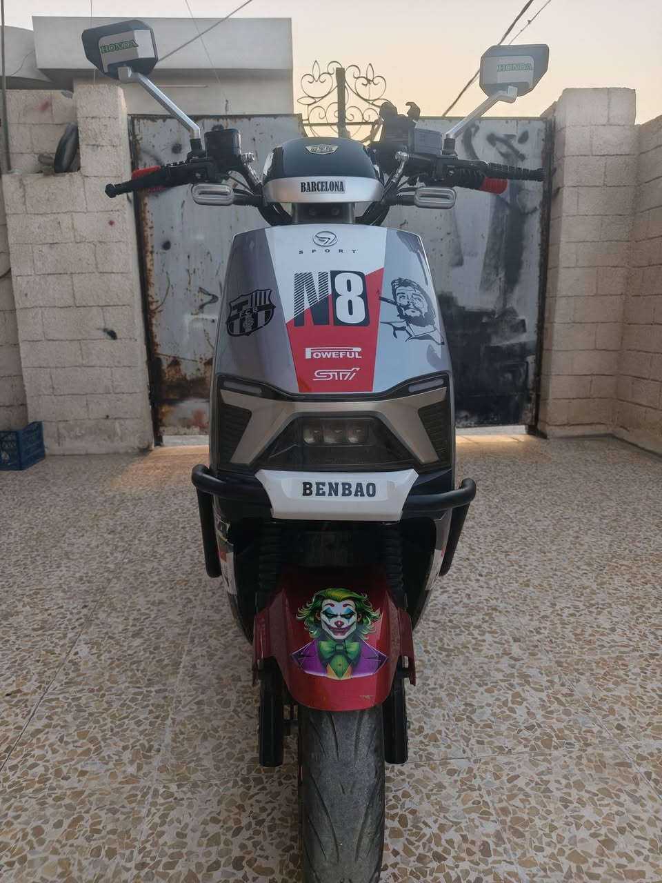 دراجة شحن للبيع فول مواصفات كلها شرط بطاريات مصطره حجم الكبير مثبت سرعه 4منر بيها نضام بك دبل بصما دبل سويج بيها نضام صرقا منفيسها ول وصل موجودات السعر 725بيها مجال مكاني موصلوكوكجلي  للتواصل خاص او تلفون ***********
