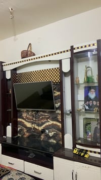 ميز • للبيع