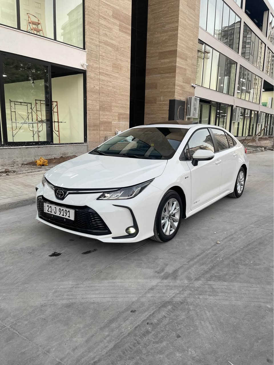 Corolla 2025 HEV 
کامل جوانکاری کراوە 
و باڵی سندوق
 گاعی قاڵب 
گاعی شه‌ریكه‌ی ڕانه‌خراوه‌ 
٢ به‌صمه‌ی شه‌ریكه‌ی له‌گه‌ڵه‌ 

‎١٤ هه‌زار رۆیشتووە 
‎بی بۆیاخ بی سارد بی تەزرە
هەمووی بەشەرت
سۆنه‌رم داناوه‌
نرخ 173$ مامه‌ڵه‌یه‌كی كه‌م 
*********** السليمانية, العراق

