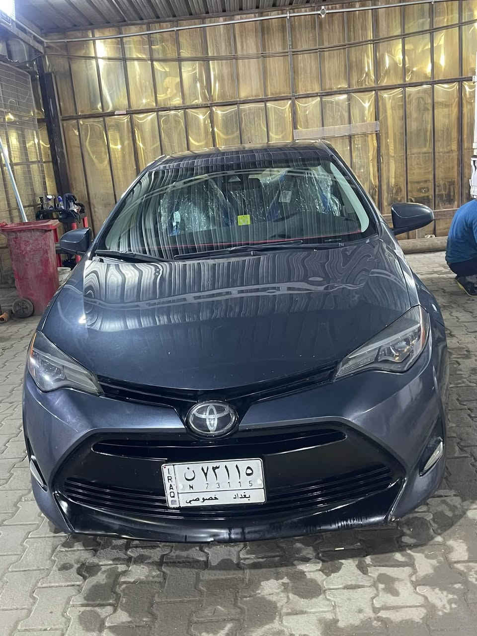 للبيع كورولا 2019 LE وارد امريكي لون نفطي
مواصفات السيارة معروفة 
سيارة جاهزة بدون نقص 
محرك  1800 المرغوب 
رادار وحجر كله موجود
ماشية 120 الف مايل حقيقي 
رقم بغداد  باسمي شرط التحويل 
بجم امامي كبس  سياره بيه بنيد بامريكا وجاملغ خلفي  بلعراق وبيه بارد شبر تقريبا 
مكان السيارة بابل مشروع المسيب  
السعر 133$وبيها مجال بسيط 
***********
