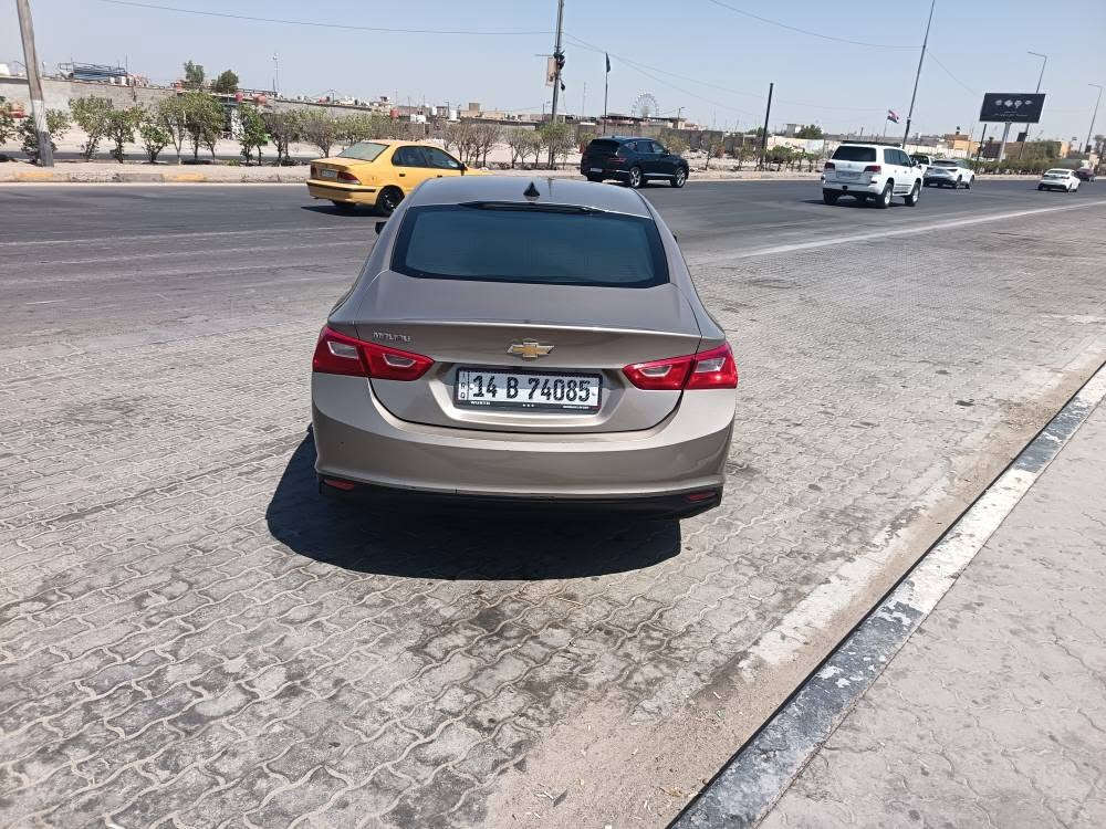 ماليبو مديل ٢٣ سياره جديده كلش مكفول من صبغ والتبديل بيه بارد شي قليل تحويل بصره بسم صديقي ماشيه ٤١ الف فقط السياره جديده رقمي *********** البصرة, العراق

