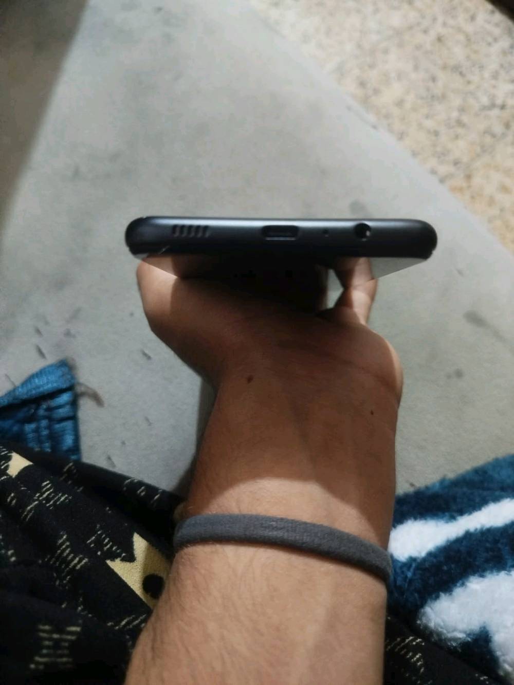 سلام عليكم مبايل سامسونج a12 نضافه فول اكو توصيل 5بغداد سعر 79الف