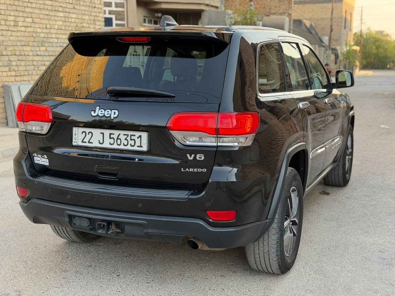#بيع_مستعجل جيب لاريدو 2018وارد أمريكي حادثها
جاملغ بدون دواخل داخل بيجي مواصفات نص فول شاشة كبيرة كامره خلفيه قطعتين تبريد لايت زنون اصلي بكلايت لد بصمه تشغيل بصمه عند دعس البانزين تتحرك وعند رفع الرجل تتوقف مكانها نضام ايكو اقتصاد بانزين مانع الانزلاق ونضام سبورت رياضي حساسات خلفيه و اماميه اشاير بل مري وبيها مواصفات اكثر سياره جديده بمعنى الكلمة سياره رقم اربيل الدولي بسمي تحويل ثانيوم #سعر183وبيها مجال بصيط عنوان بغداد الرصافة #للاستفسار***********
