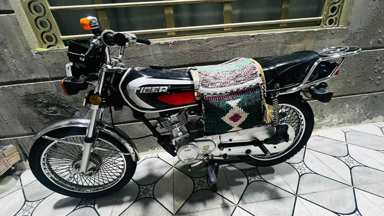 سلام عليكم🙌🏼 درجة🏍 اربعه كير تايكر لون اسود متياز نضيفه مديل 2023🌠مكفوله من كلشي دراجه اخت الجديد🗯 ما متعوبه اوراق سكنر سعره 625 وبيه مجال للطيبين دراجه نضيفه شلعه ومعدل خير من الله العنوان كربلاء قنطره السلام 📍ما متواجد خاص📍اتصال فقط اتصل وبيك خير وتدلل ***********💫🏍
