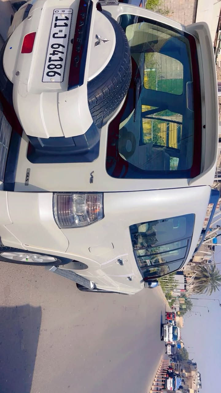 سلام عليكم باجيرو حبتور ١٠ فول بيه صبغ جاملغ امامي فقط باقي مكفول كير مكينه مكفول سعر ١١٧ بيه مجال قليل رقمي ***********
