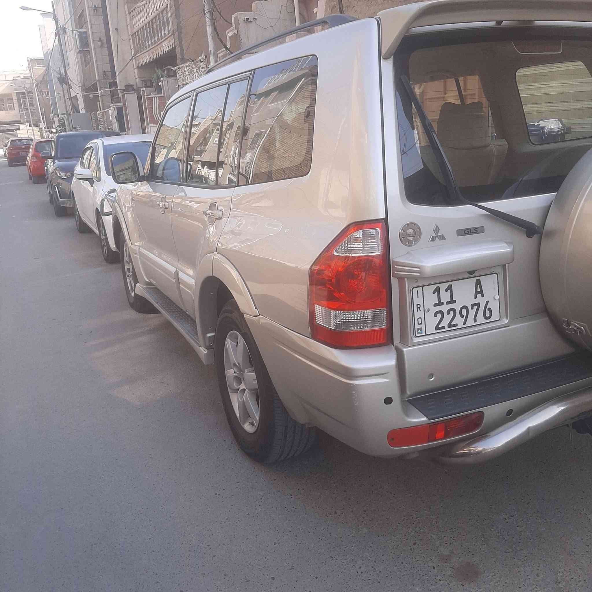 باجيرو ٢٠٠٦ • مكفولة صبغ • بي بارد