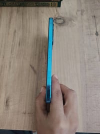كامون ٢٠ برو • ٢٥٦ • شاشة ١٢٠ هيرتز
