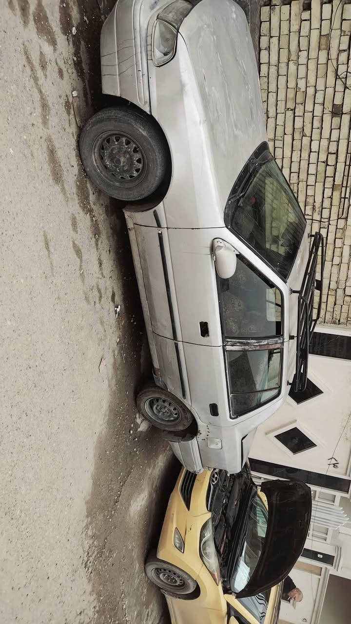 السلام عليكم اكسنت للبيع موديل 1992سيارة خير من الله قوية بس صاحبها ميقبل يحول السعر 10وبيها مجال مكاني بغداد رقمي ***********
