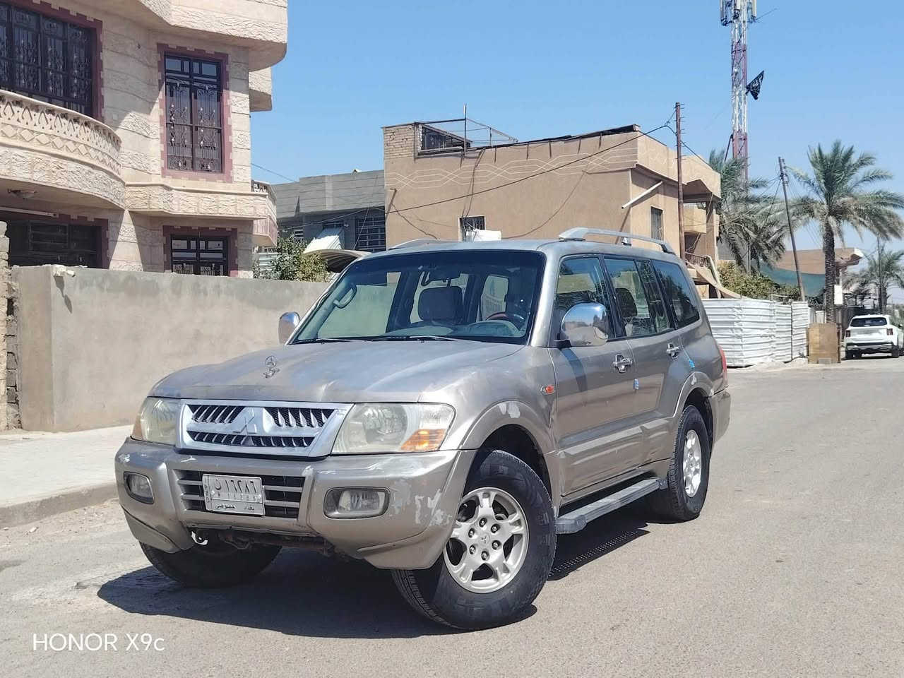 سلام عليكم للبيع باجيرو موديل 2002 رقم بغداد بسمي سياره صبغ حزام بيه جراد كير مكينه صدر تبريد مكفولات تخم تاير مكينه ٣٠٠٠ ٦ سلندر ٧ راكب تبريد ٣ قطع  سياره جاهزه سعره ٦٥ بيه مجاا قليل مكاني بغداد محموديه رقم ***********

