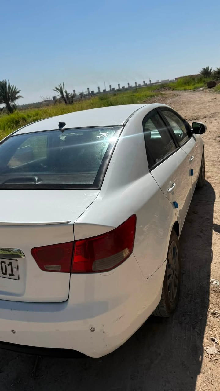 سيراتو 2011 خليجي 
بيه بارد جاملغ خلفي ايمن والايسر 
وبارد كد شبر بالبنيد بدون اي اضرار بالداخل 
وبدون صبغ 
رقم اربيل 
وكاله باسمي 
مكينه بيه خيط بخار 
الكير سليم 
العنوان كربلاء طويريج 
السعر 88$ وبيه مجال 
رقم التواصل ***********
