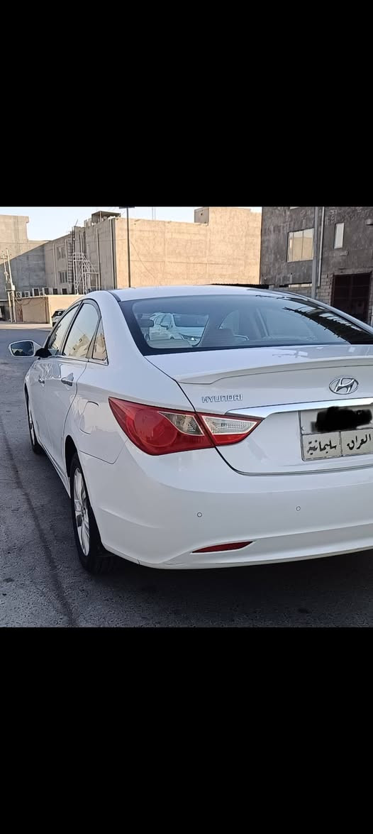 السلام عليكم سياره للبيع سوناتا خليجي 2400 مكفوله من الصبغ سياره سنويه جديده محرك ما مفتوح ***********
