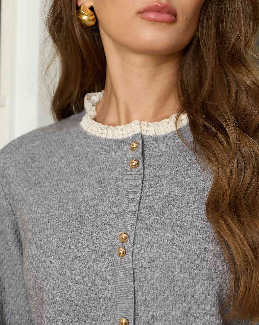 NEW COLLECTION 🍂
الموسم الجديد يبدأ من هنا 🤎
اكتشفوا مجموعة خريف وشتاء 2026/27 الآن في الكوخ للأزياء. 

***********

 
#الكوخ
#الكوخ_فرع_السيدية
