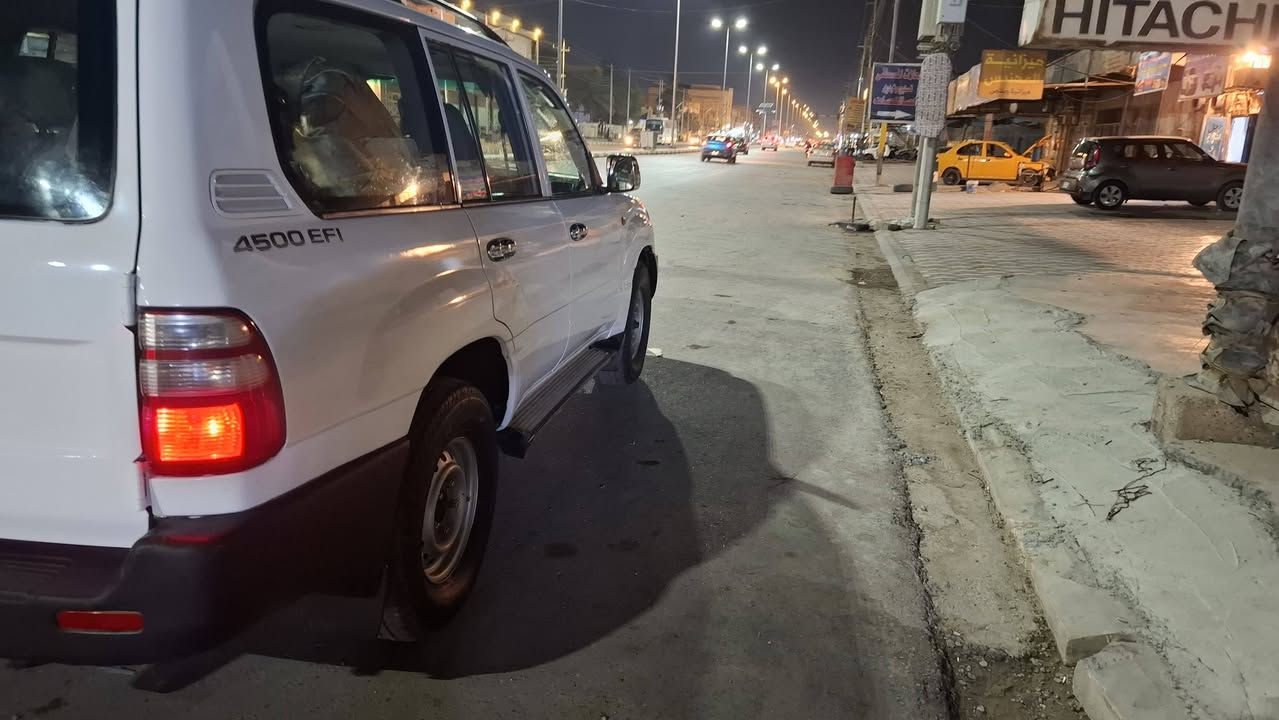 لاندكروز • ٢٠٠٤ • رقم بغداد