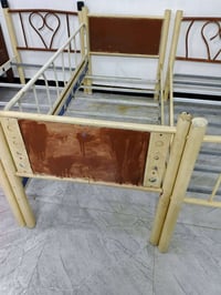 جرابي القطعة ب20 ألف قفل عدد5وحدة خشب 07727241506