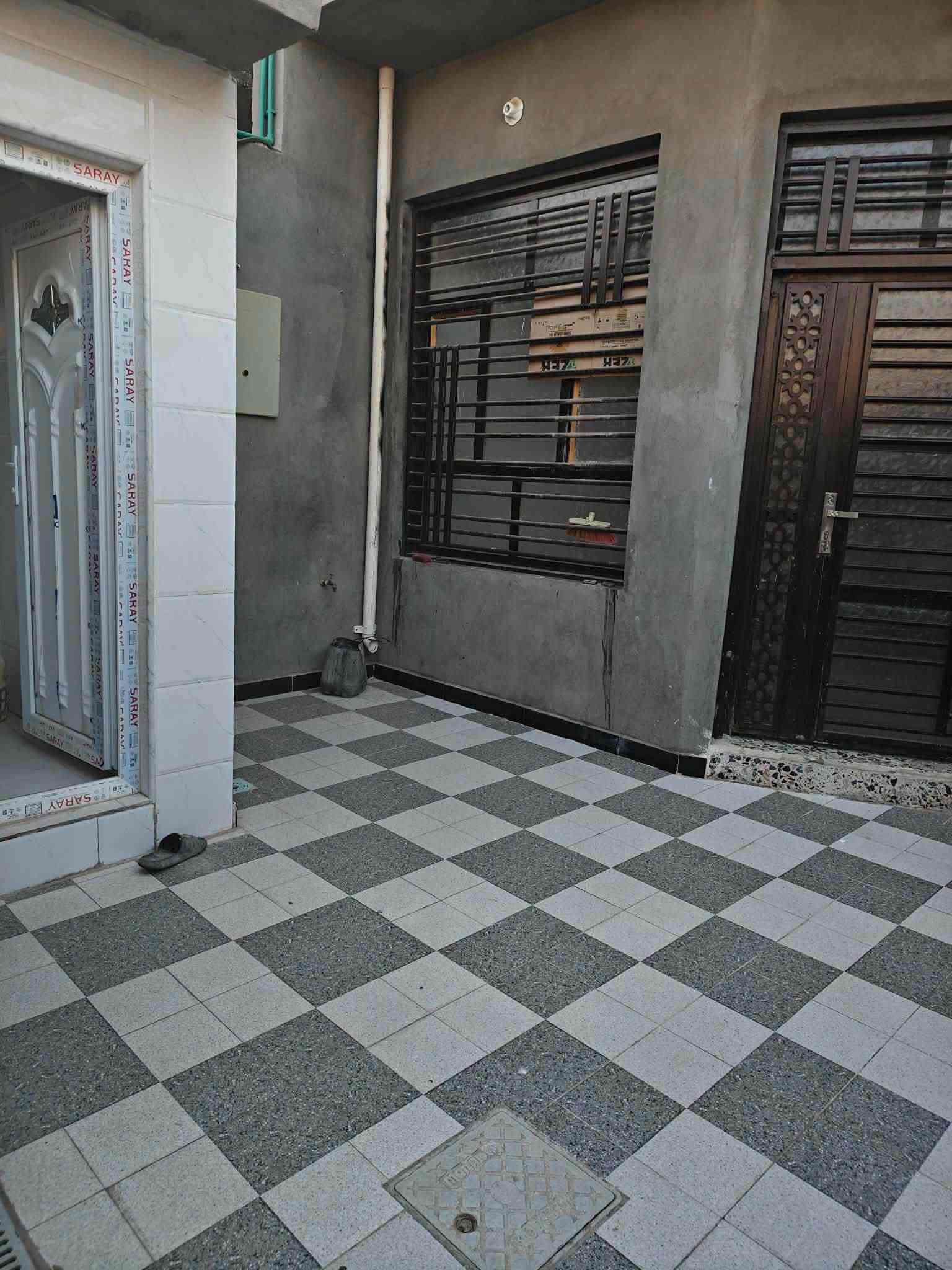 دار سكني • حي الجامعة • ١٠٠م