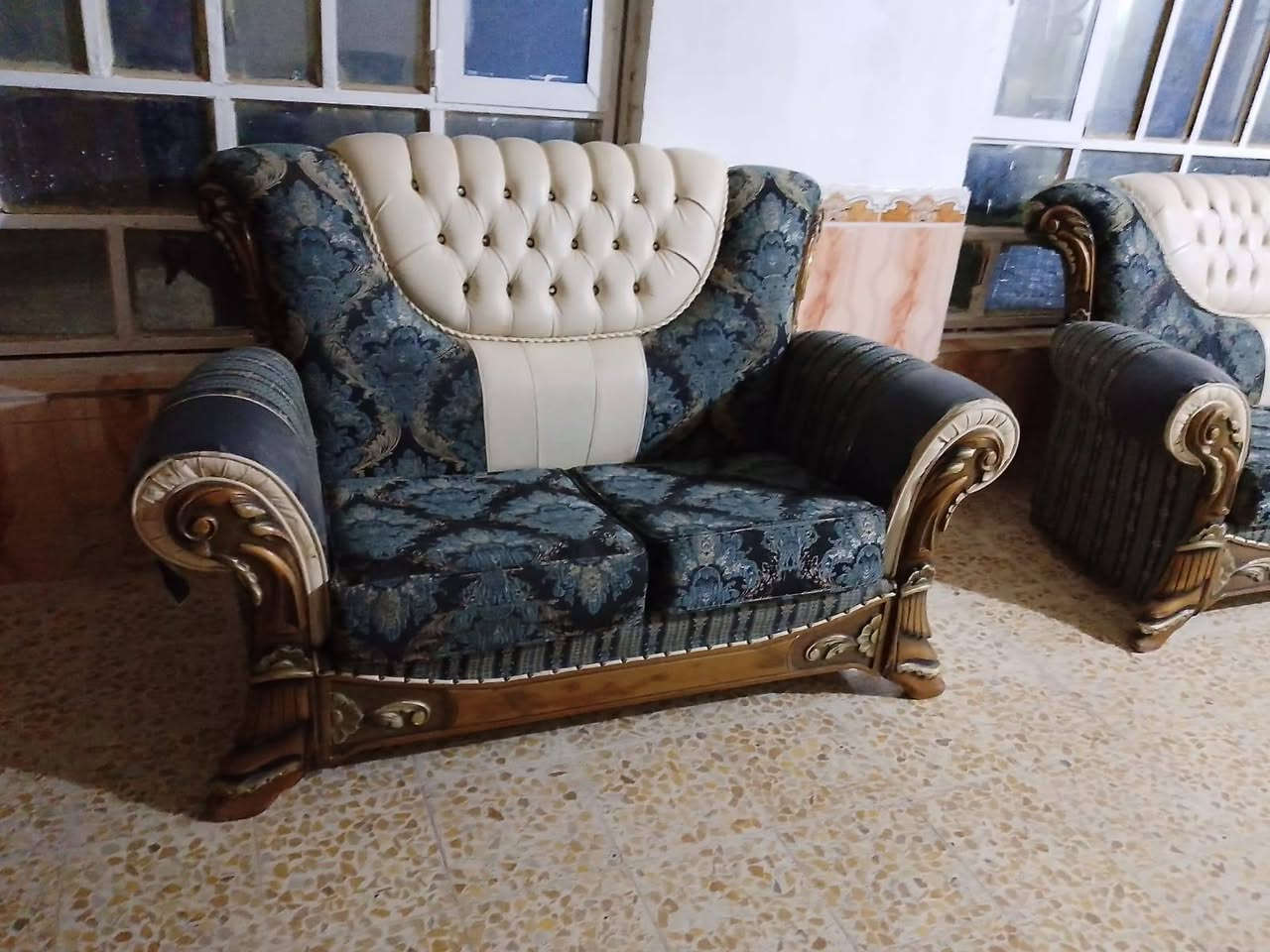 تخم مستعمل لبيع 375وبي مجال قليل 
***********ما متواجد بل فيس
