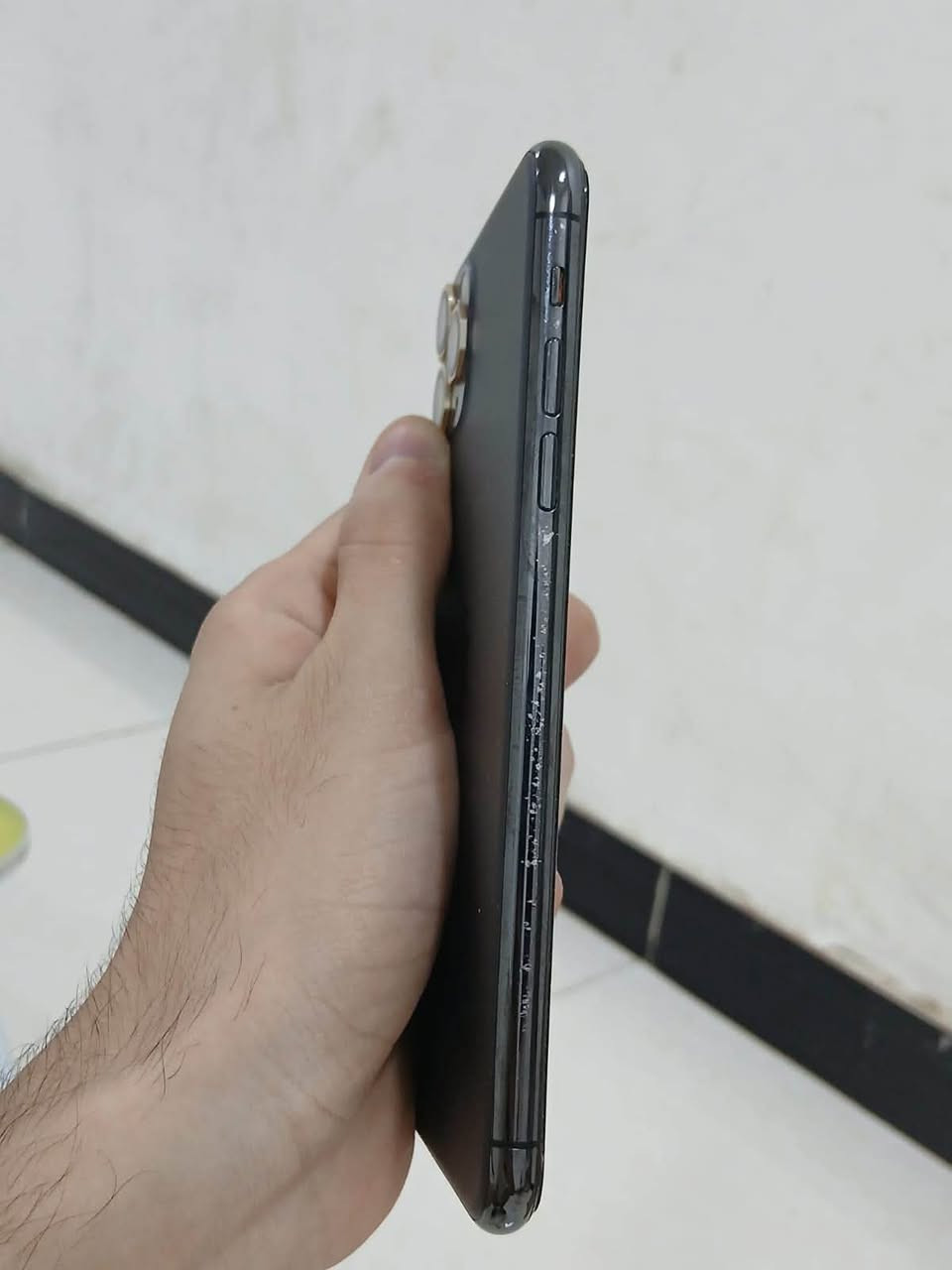 ايفون 11 برو ماكس امريكي LL ذاكره 256 بطاريه 73 بلاديه جهاز مكفول كفاله عامه وين متريد افصح + خدوش بصيطه حواف لشاصي مثل ما موضح بلصور السعر 450 مكان البصره حيانيه ***********
