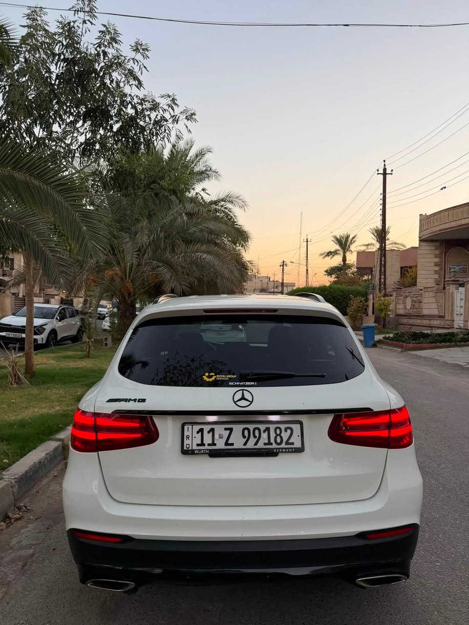 GLC300   2019 للبيع
السلام عليكم 
GLC300
2019 
(قطعه وحده صبغ +بوارد ب اماكن معينه )
(تو ويل )
المواصفات .......
فتحه بانوراما
رادار امامي 
رادار جانبي 
كامرا خلفيه 
شاشه مع شاشة اعطال 
لد امامي مع لد خلفي 
كراسي الاماميه كهربائيه بالكامل 
الكراسي الخلفيه تحكم كهربائي 
اوتو ستوب 
اوتو هولد 
انطمة قياده   (ايكو + نورمال +سبورت +سبورت بلاس )
مري الحانبيه كهربائيه
ترحيب ودخول ذكي 
اناره في البيبان مع الترحيب 
كير مكينه بحالة جداً جيده 
التبريد جيد 
تخم تاير جديد 
بدون اي مسج وبدون اعطال 
ماناقص السياره برغي 
ترايها من الشمال للجنوب 
عنوان السياره بغداد الجادريه 
***********

