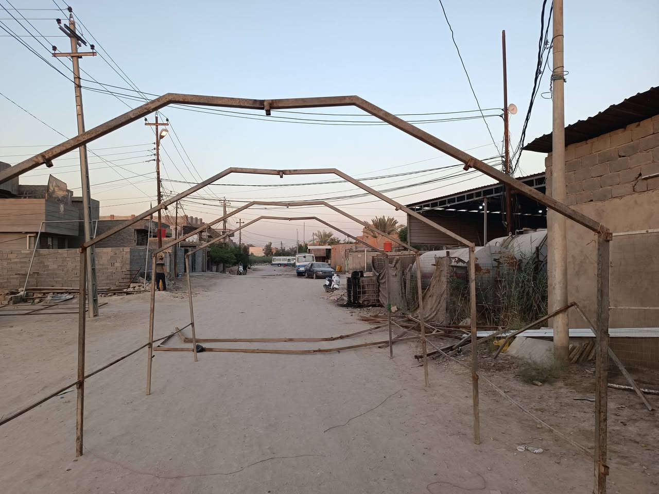 السلام عليكم خيمة ⛺ 5 حنياة جمالي للبيع العنوان بابل مركز الحله ***********
