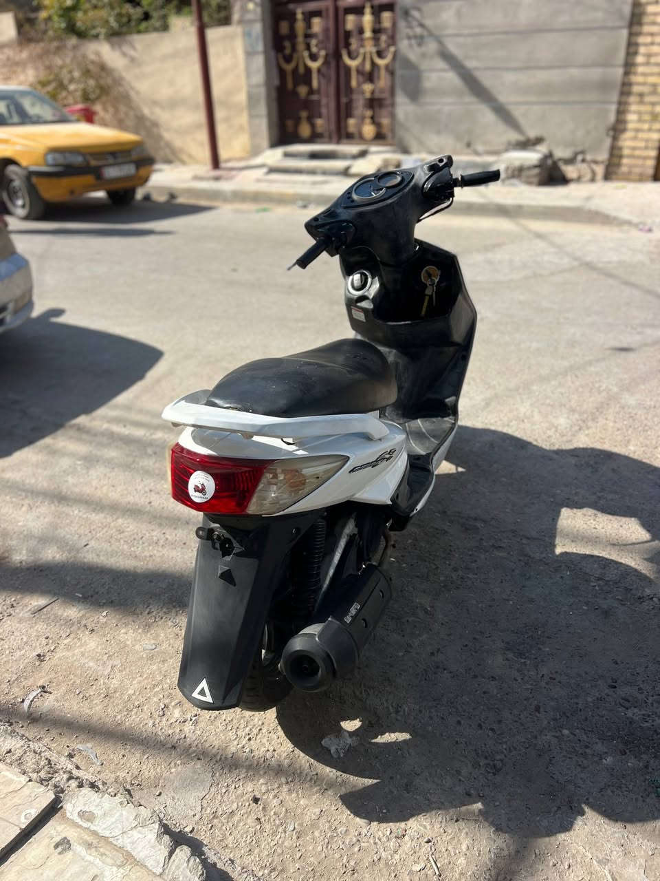سلام عليكم فحل ياباني قبق نفخ كهربائيات كلها شغاله زوج تاير بالجيس كفر نظيف كلشي مناقصها مكينه امبدل بيها زنجيل فقط دراجه خرسه وتشك الكاع كلش قويه وخير من الله
وبيها كلج خلفي تعبان اشوي
عنوانها البلديات 
السعر 800 ومجال بسيط 
الرقم للاستفسار ***********
