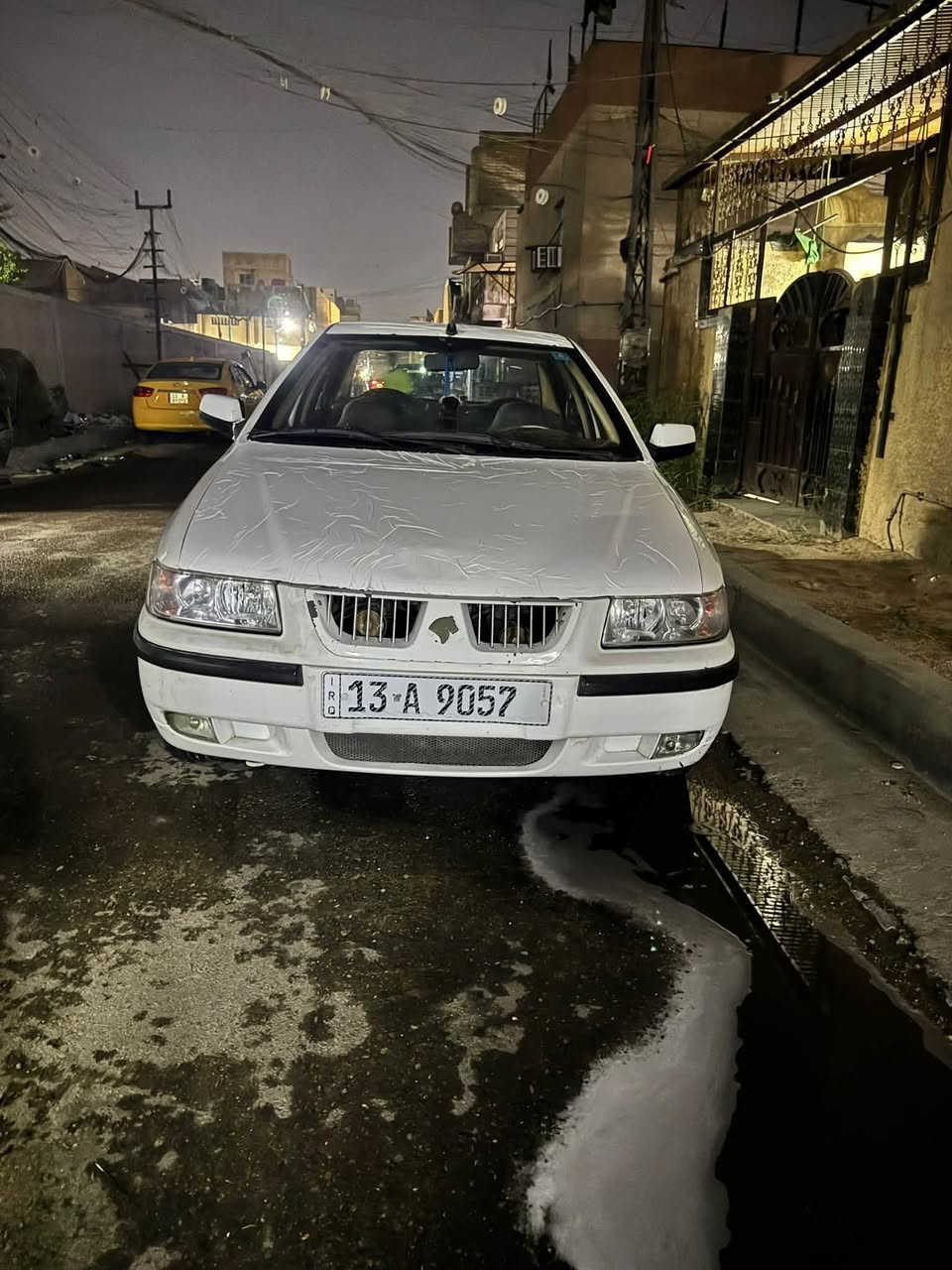 سمند ١٢ كرستال سياره نضيفه كامله للخير من كلشي بدون صبغ بيه بس بارد بين لباب وجاملغ فقط وخياس قليل مكينه كير حلوات سعر ٣٧ وبيه مجال مكاني مدينت صدر ***********
