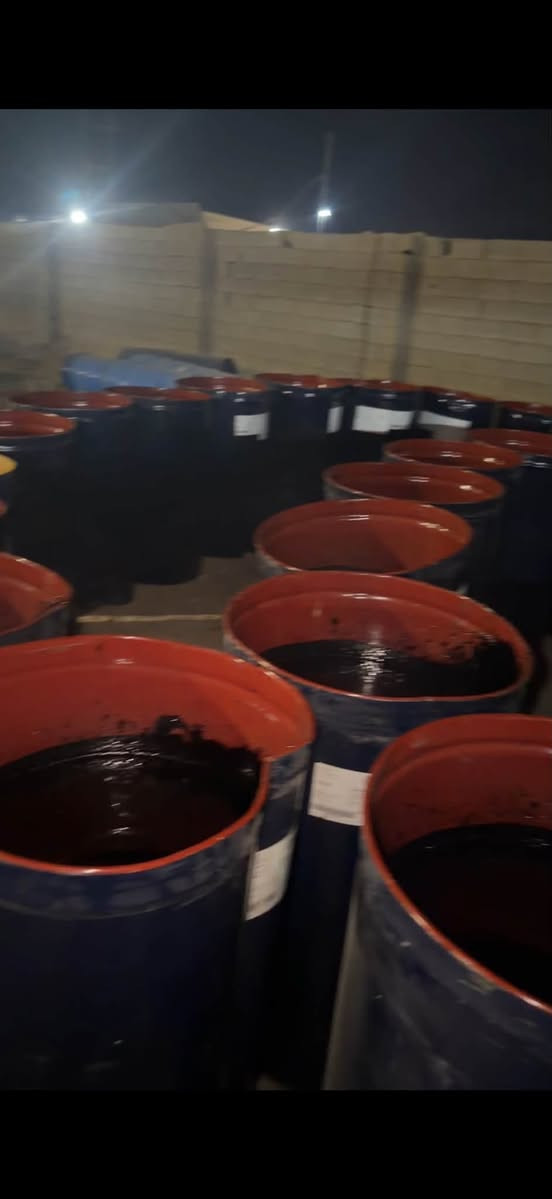 زفت برميل كلاص 
برميل مثلث 
متحتاج  برميلك اطيني الفارغ مالتك اترسه ودزه
الجودة: درجة أولى بدون أي عيوب 

​المواصفات: مواصفات عالية تلبي الأسطوات (الخلفة) وأصحاب البيوت.الانشائيات

​الأسعار: تنافسية وتحدد حسب المكانات المطلوبة.

​📞 للتواصل والاستفسار عبر الواتساب:
 ‭***********

