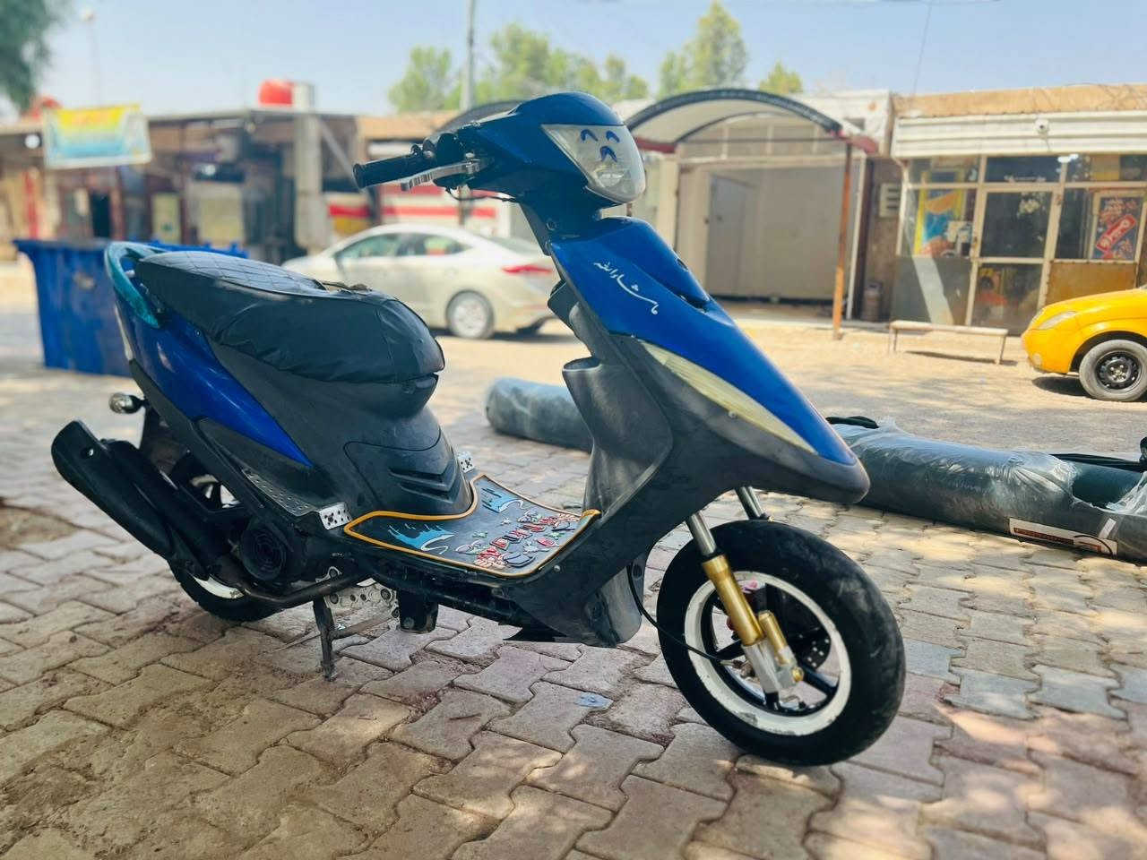 سلام عليكم دراجه ماكس عدله🛵 للبيع 

دراجه مفتوحه مره وحده بس نضيفه كلش 

مزوده 55 السعر 550او بيه مجال 

مكان الديوانية نفر 

مكلف بل نشر *********** بي واتساب
