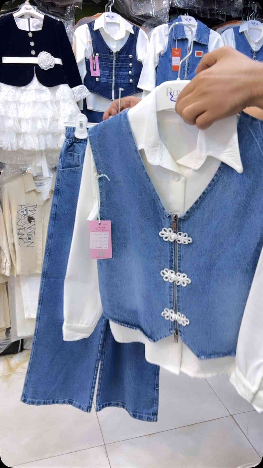 مقاسات متنوعة • ١٢-١٦ سنة • ناصريه شارع النيل
