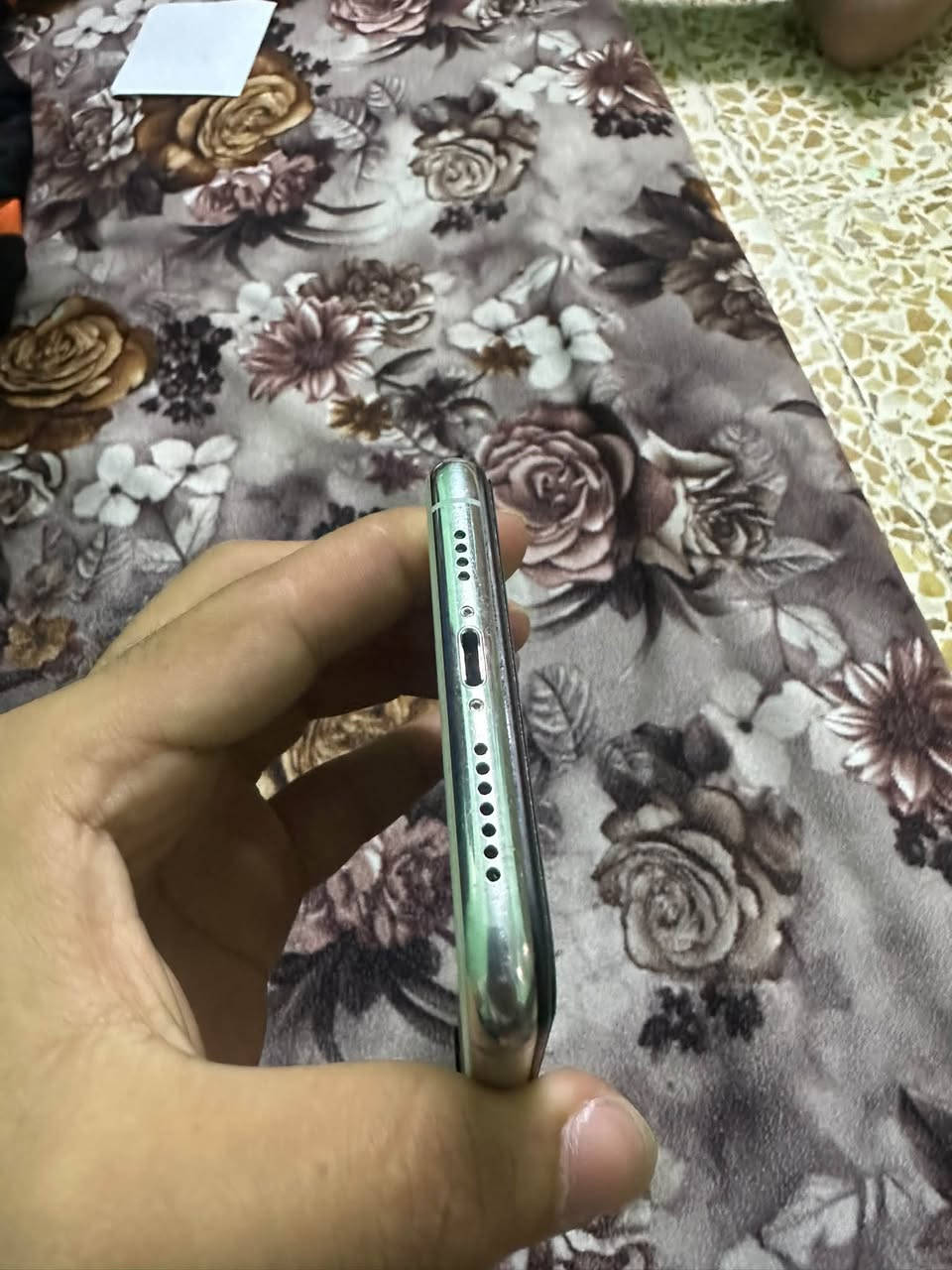 مكلف بنشر   جهاز ١١ برو ماكس للبيع فقط ذاكره ٢٥٦ تك سيم جهاز مبدل شاشه اصليه تفصيخ وبطارية مبدله ١٠٠ التواصل 
على الرقم والواتساب ***********
