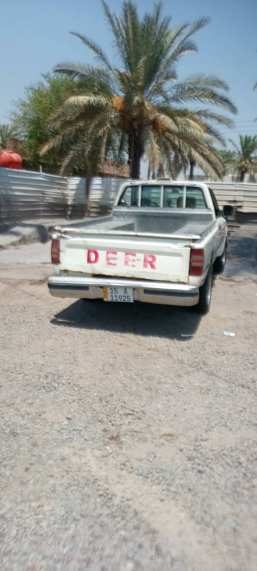 سلام عليكم ورحمه سيارة بيكم سوبر دير  سيارة مكفولة عام من صبغ وضربهه كير ومحرك مكفولات  سنويه جديدة رقم. نكليزي جديد السعر 40 ورقه وبيهة مجال بصيط  العنوان بغداد المحموديه ناحيت الرشيد  ما متواجد عل فيس وهاذة رقمي ***********,   ***********
