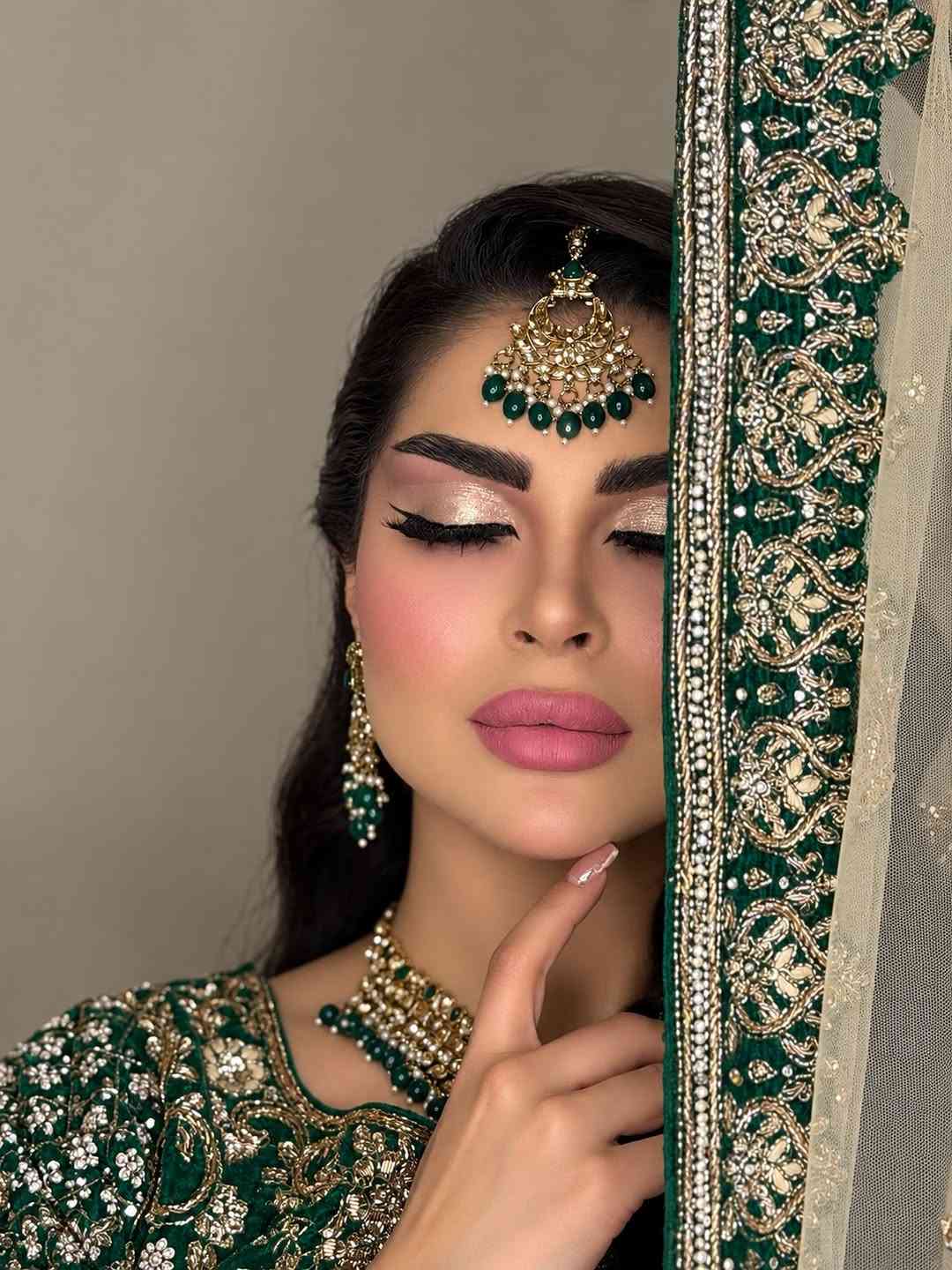 كاشاني بيوتي • شارع الحزام الاخضر • بناية القبة الملكية