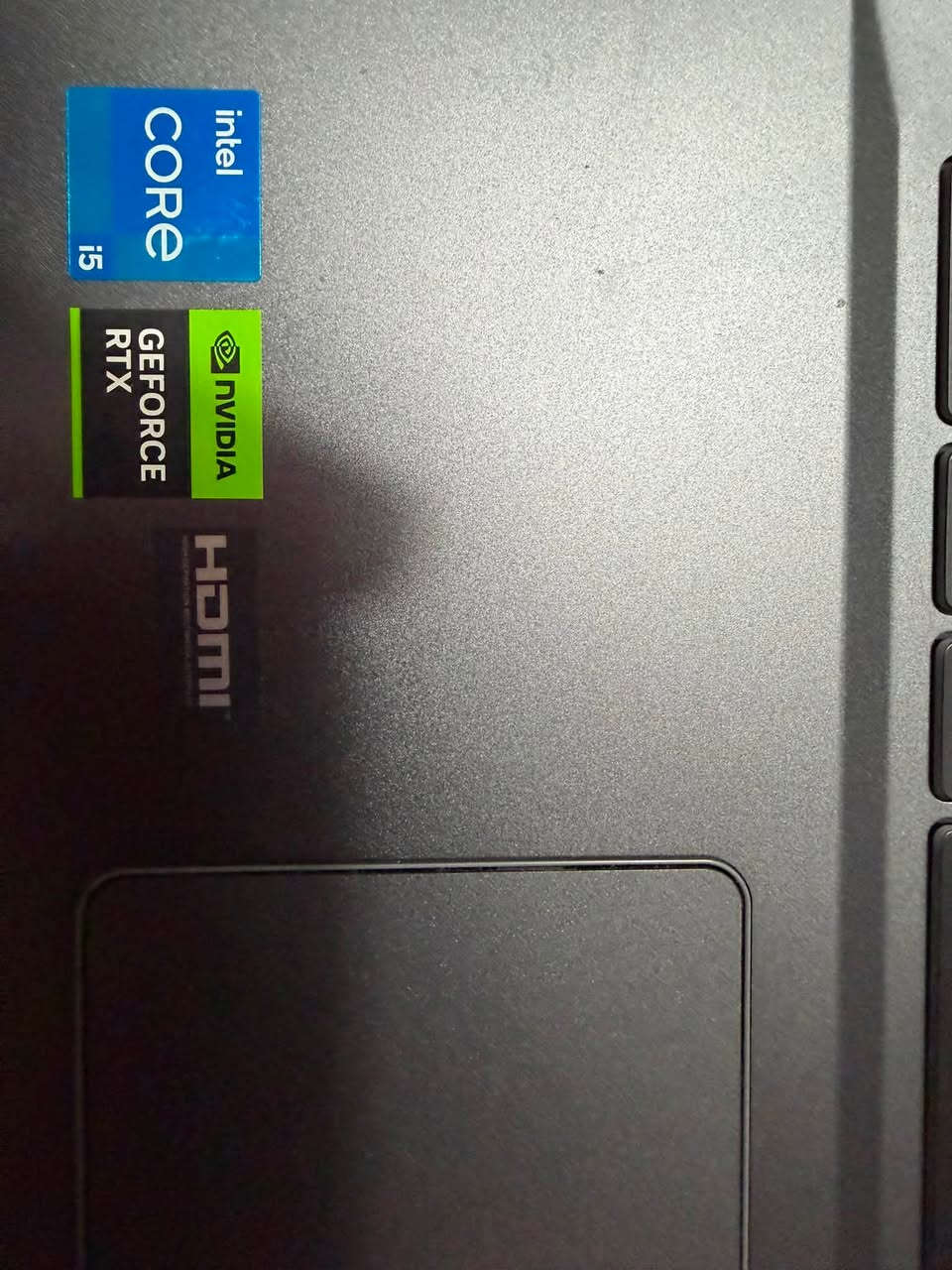 السلام عليكم msi اخت الجديدة استعمال قليل جدآ كارتون بعد موجود عنواني كربلاء
السعر 900 الف خواته مليون و100  رقم تلفون ***********
