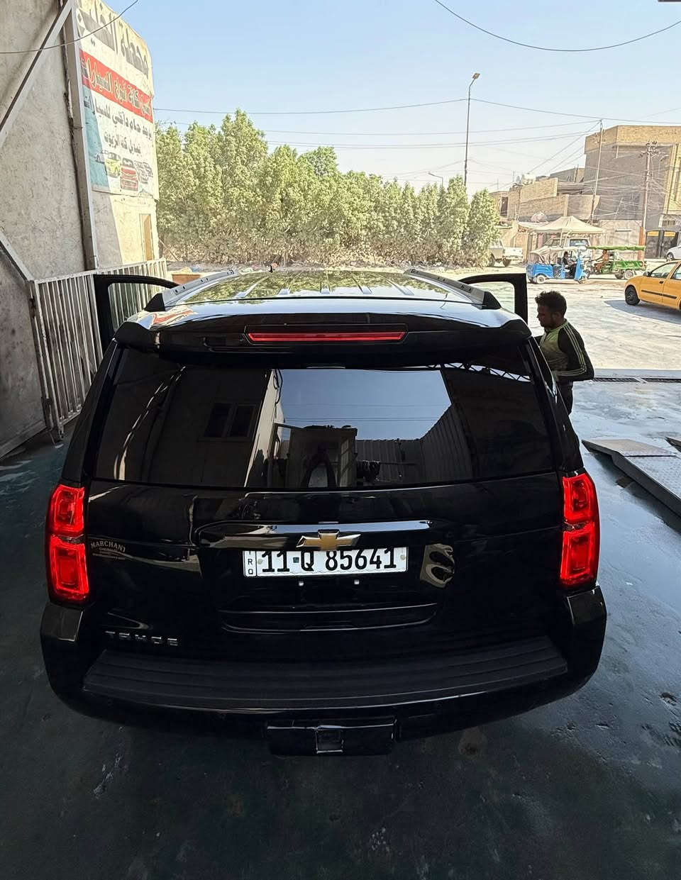 السلام عليكم
تاهو موديل 2019 دخول جديد كتاب ضباط مرقمه بغداد بأسمي موصفات LT جنطه كهرباء كشنات جلد تشغيل عن بعد كشن منفصل ويل حجم 18 شباك كروم موصفات LT المعروفه سياره بدون ايرباك بيه تقرير غرك  وصبغ جاملغ صور مزاد موجوده ورقم شاصي موجود بصور
السعر 305 وبيها مجال
المكان بغداد الحبيبيه 
رقم هاتف ***********
