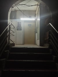 شقه للبيع المكان ألكرادة شارع ابو نؤاس قرب حمام حجي مهدي مجمع أبو نؤاس...